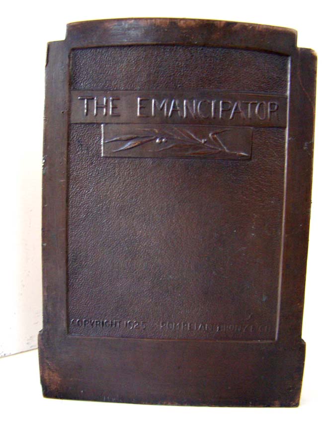 A rare but single bookend depicting Abraham Lincoln "The Emancipator" made by the Pompeian Bronze Company circa 1925 — image 2